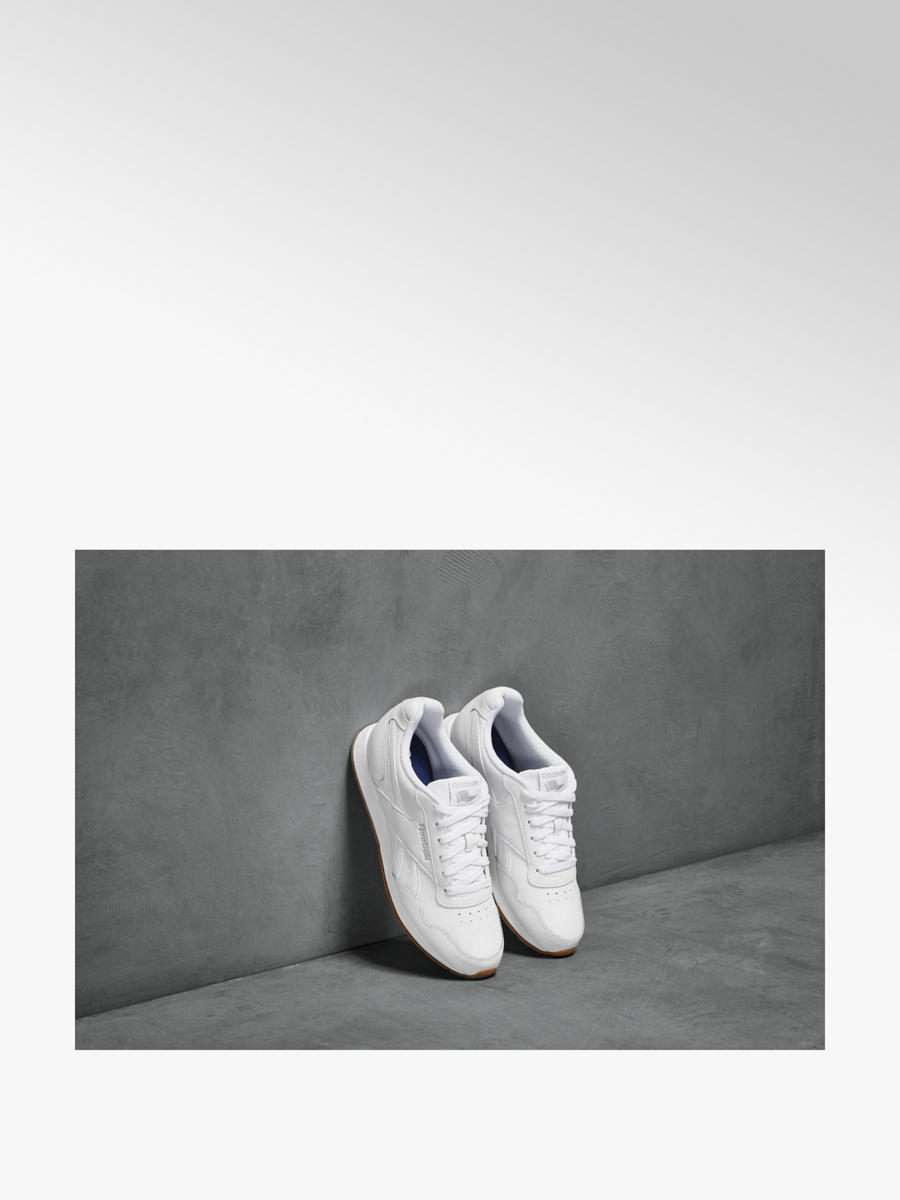 witte sneaker van haren